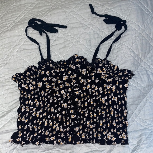 urban outfitters daisy tank - Picture 1 of 3